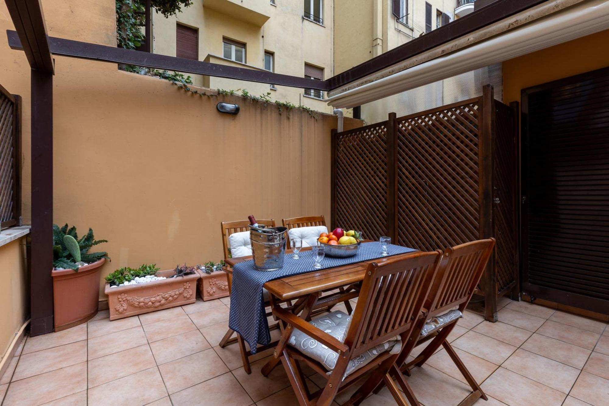 Colosseum private terrace Roma Esterno foto