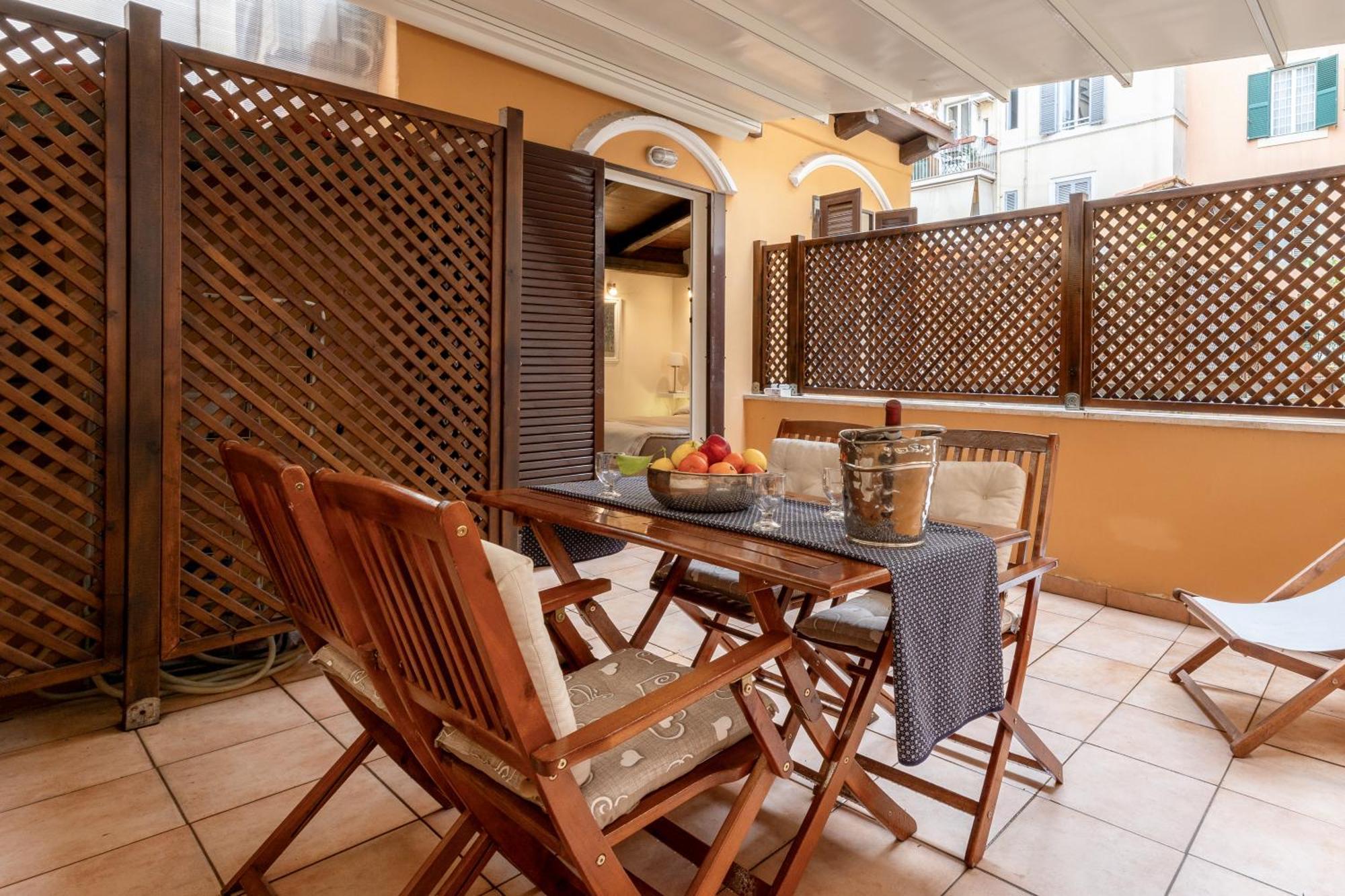 Colosseum private terrace Roma Esterno foto